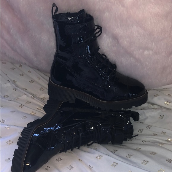 Black combat boots - Picture 2 of 3